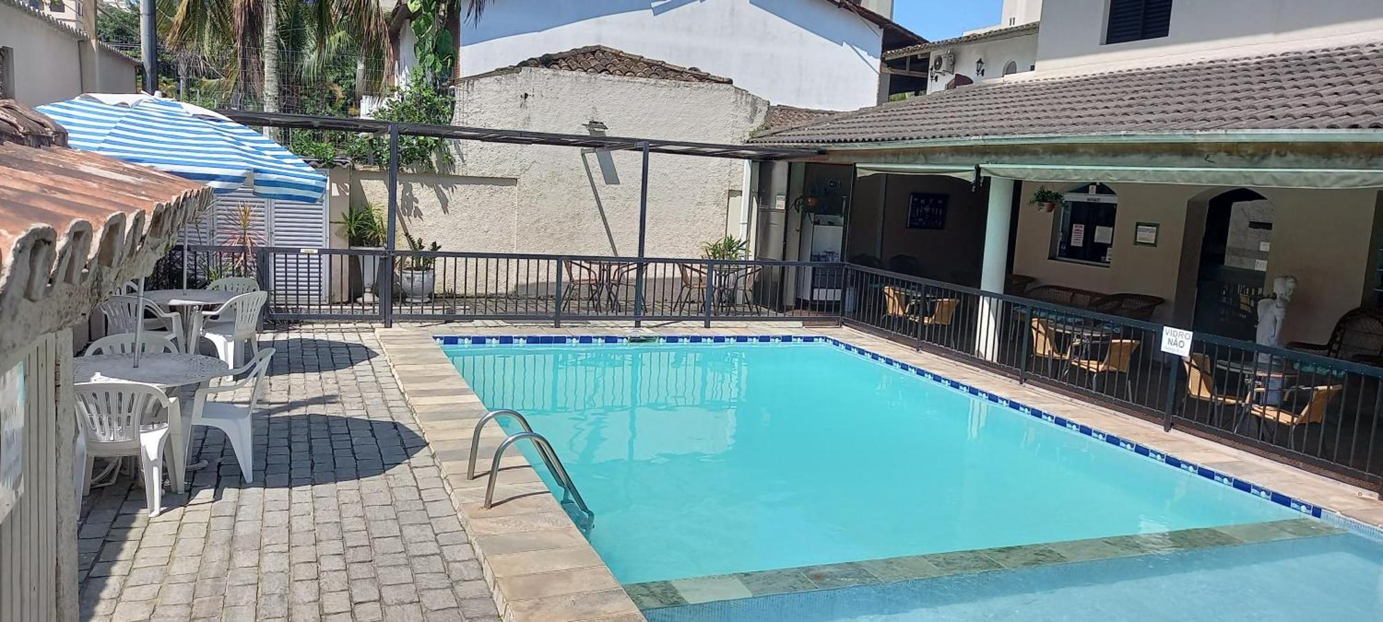 Pousada Parque Suites Estacionamento E Piscina 과루자 외부 사진