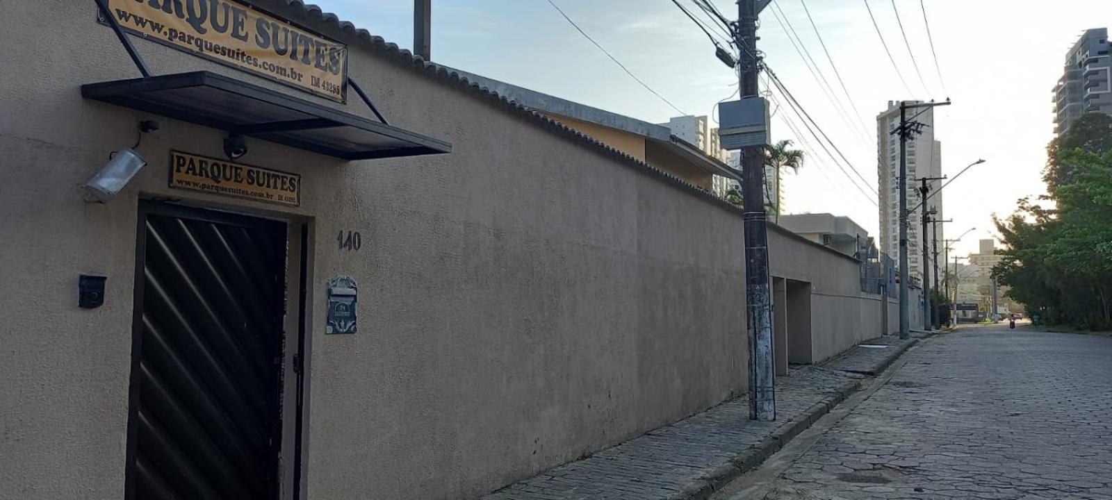 Pousada Parque Suites Estacionamento E Piscina 과루자 외부 사진
