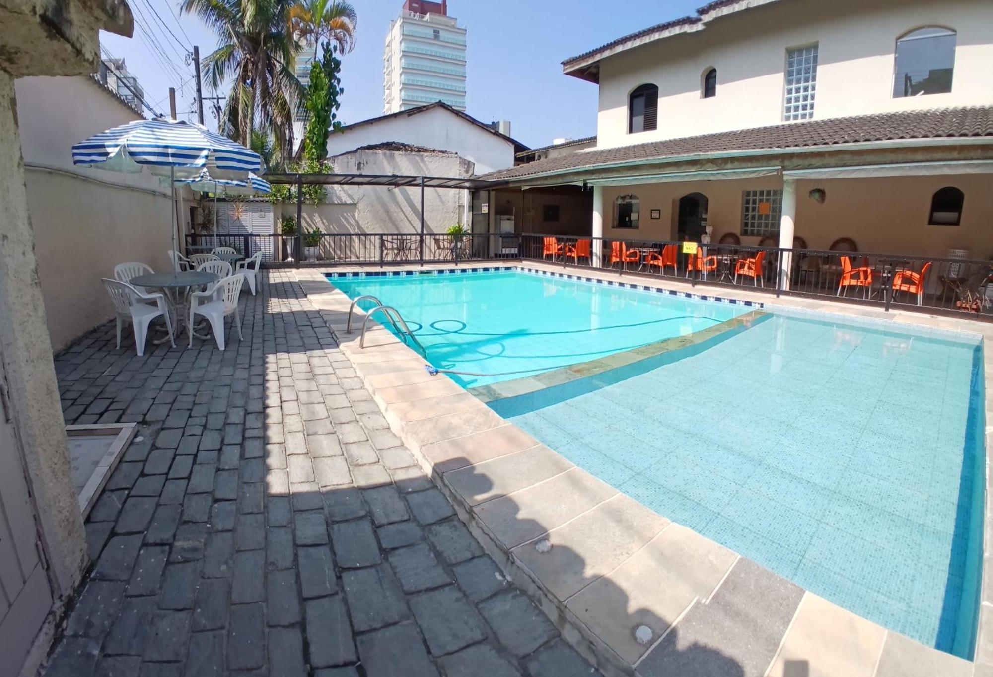 Pousada Parque Suites Estacionamento E Piscina 과루자 외부 사진
