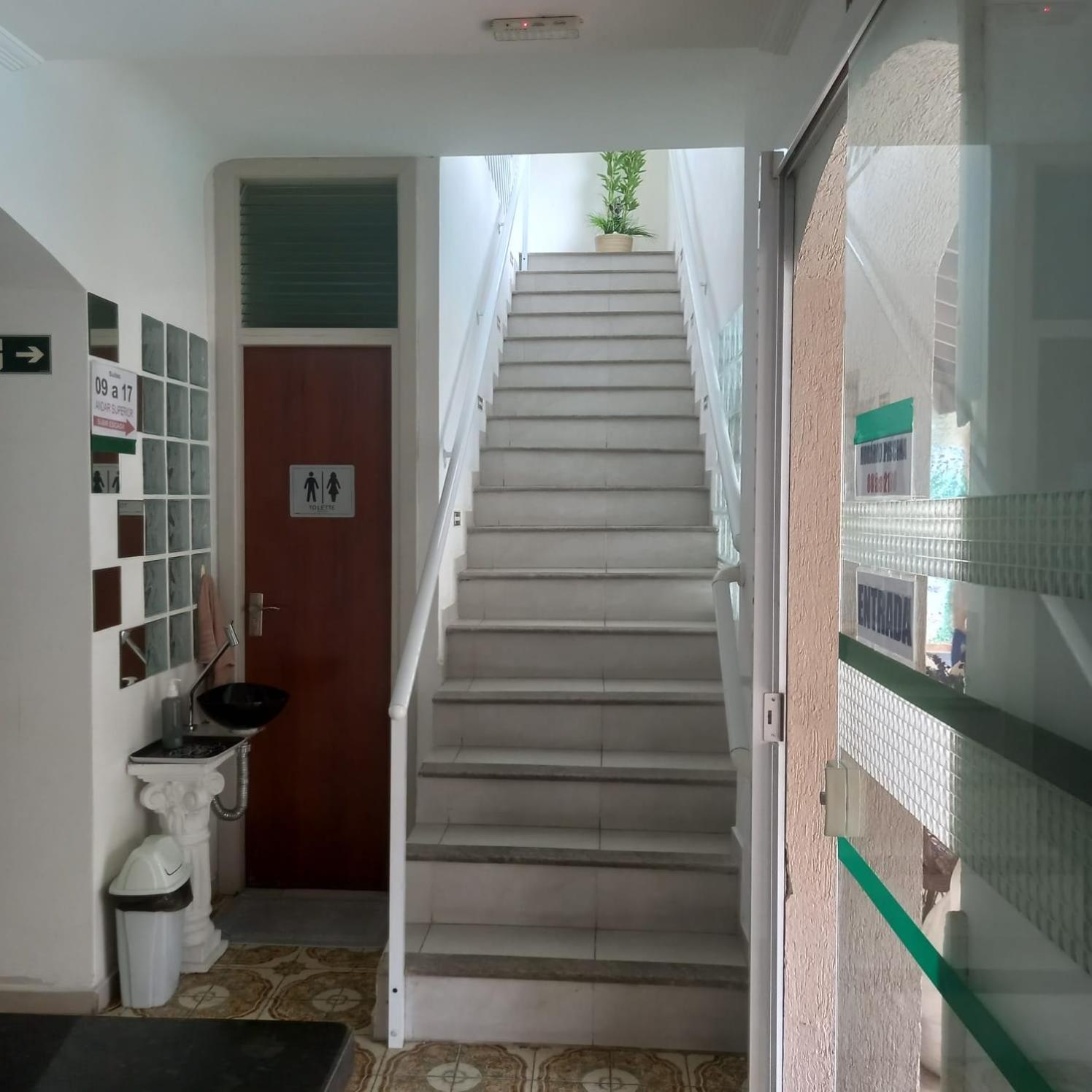 Pousada Parque Suites Estacionamento E Piscina 과루자 외부 사진